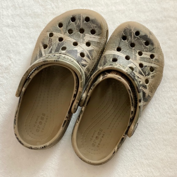 Boys Camo Crocs 11T (Little Kid) - Picture 1 of 2